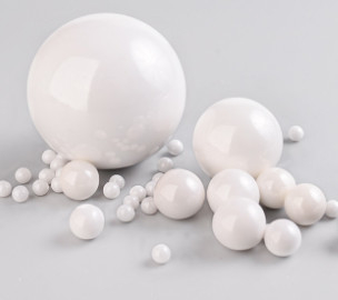 Bola de moedura cerâmica do moinho da zircônia do OEM 95% para revestimentos