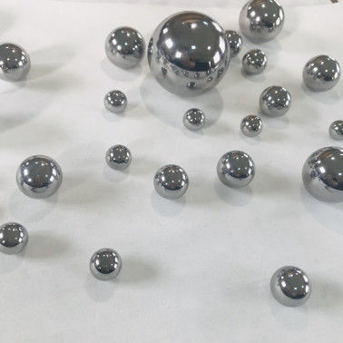 63.06mm 2,482677&quot; grandes bolas de aço contínuas para a resistência de desgaste super empurrada do rolamento de esferas