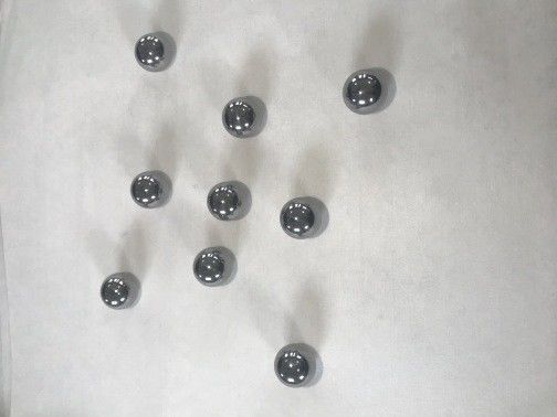 Bolas de aço carbono lustradas altas 45.05mm 1,773622" resistência de desgaste de HRc 60
